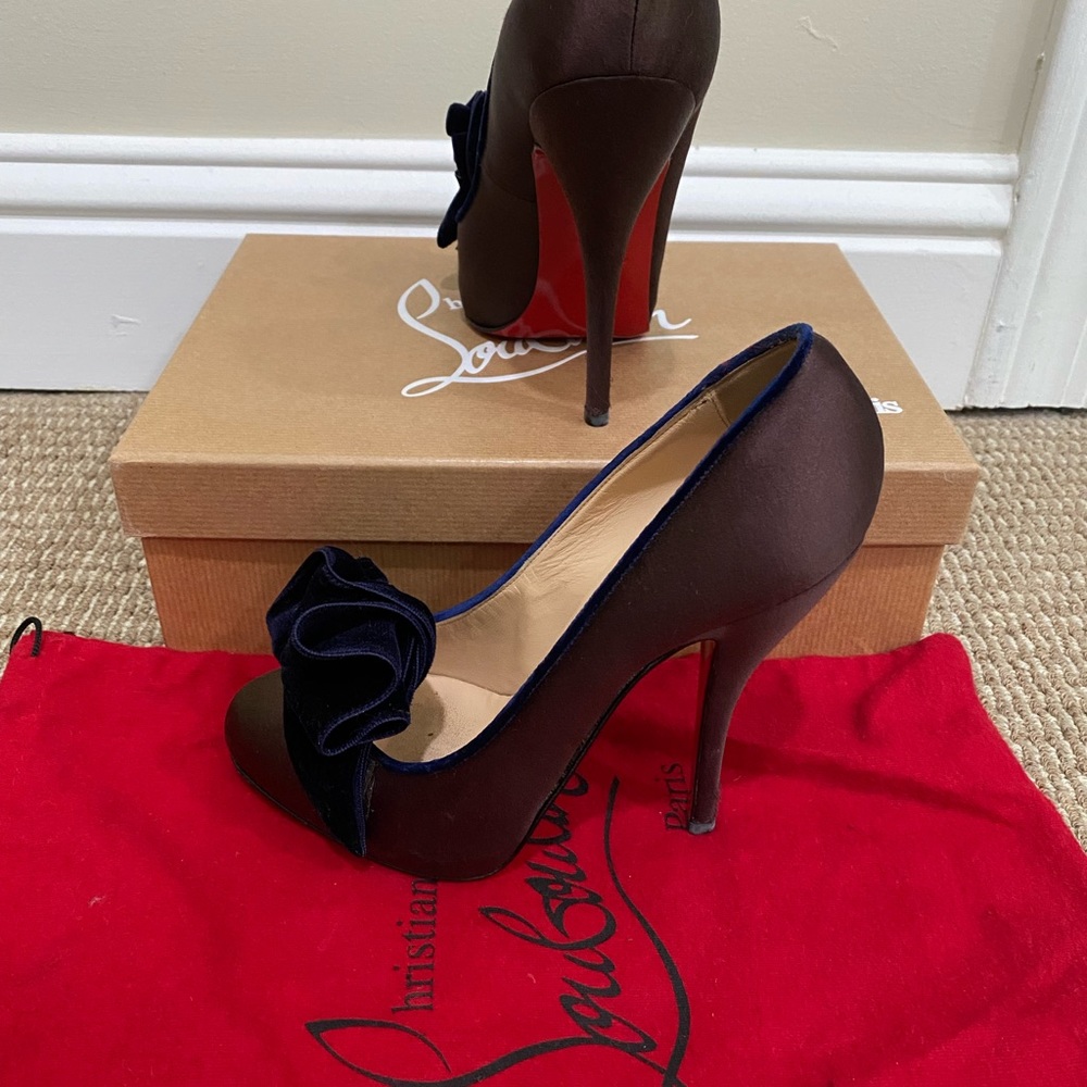 Christian Louboutin Lady Paige size 37 Pumps